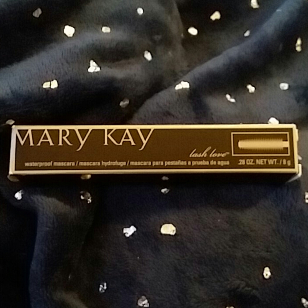 Mary Kay Mascara lash love in color,  I ❤ Brown,